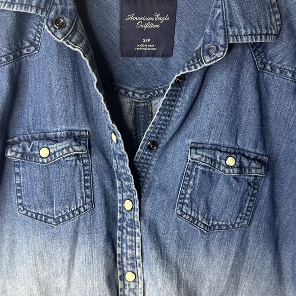 American Eagle Outfitters Denim Blue Ombre‎ Wash Jacket Womens - Picture 3 of 6